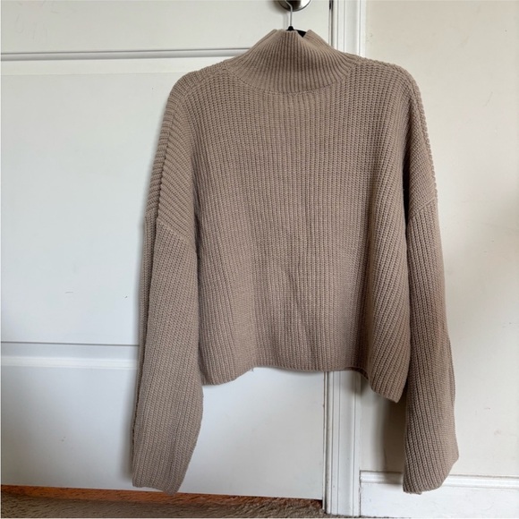 Topshop Oversized Turtleneck Sweater - Picture 3 of 5